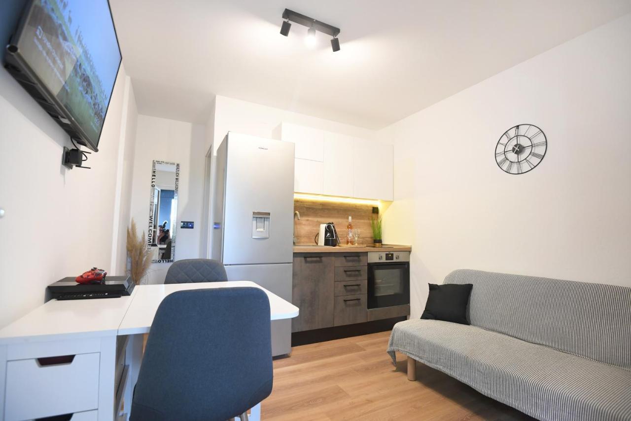 Apartment By The Sea Renata In Punta Skala